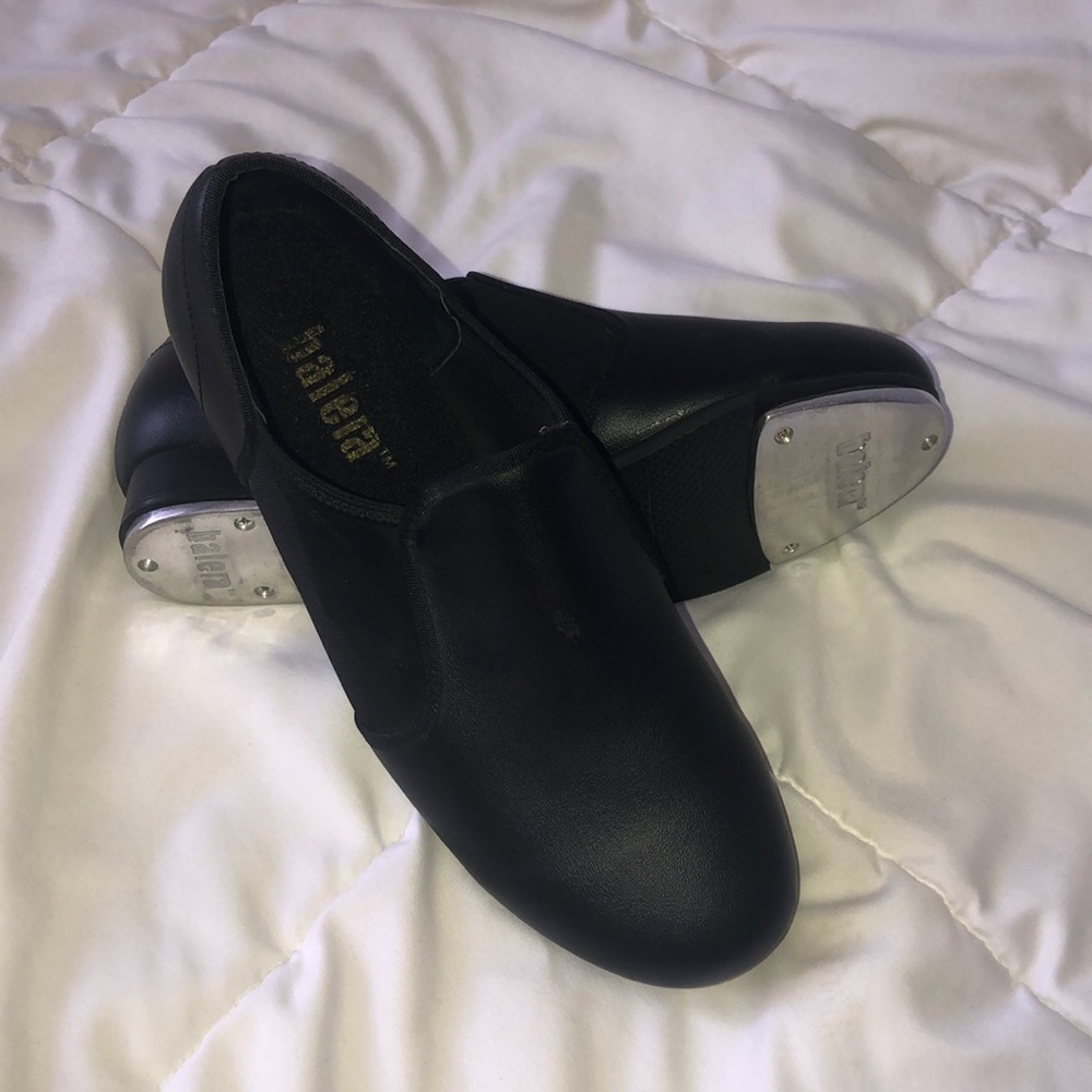 TAP SHOES